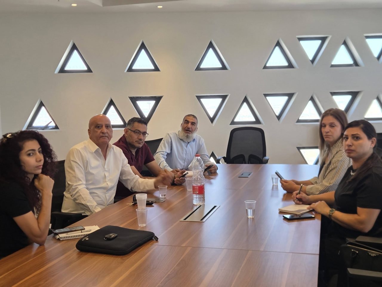 ماذا يحدث في مدارس حورة؟ ثلاث حوادث ضد معلمين وتحركات طارئة لحماية المدارس